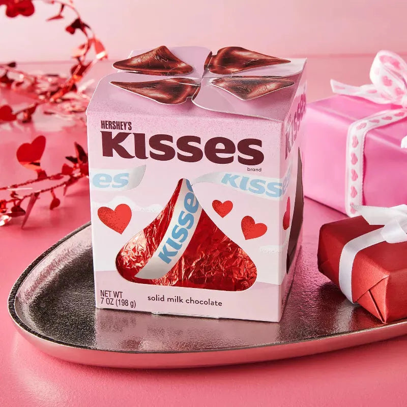 Hershey's Kisses Valentine's Day Solid Milk Chocolate Gift Box: 24-Piece Case